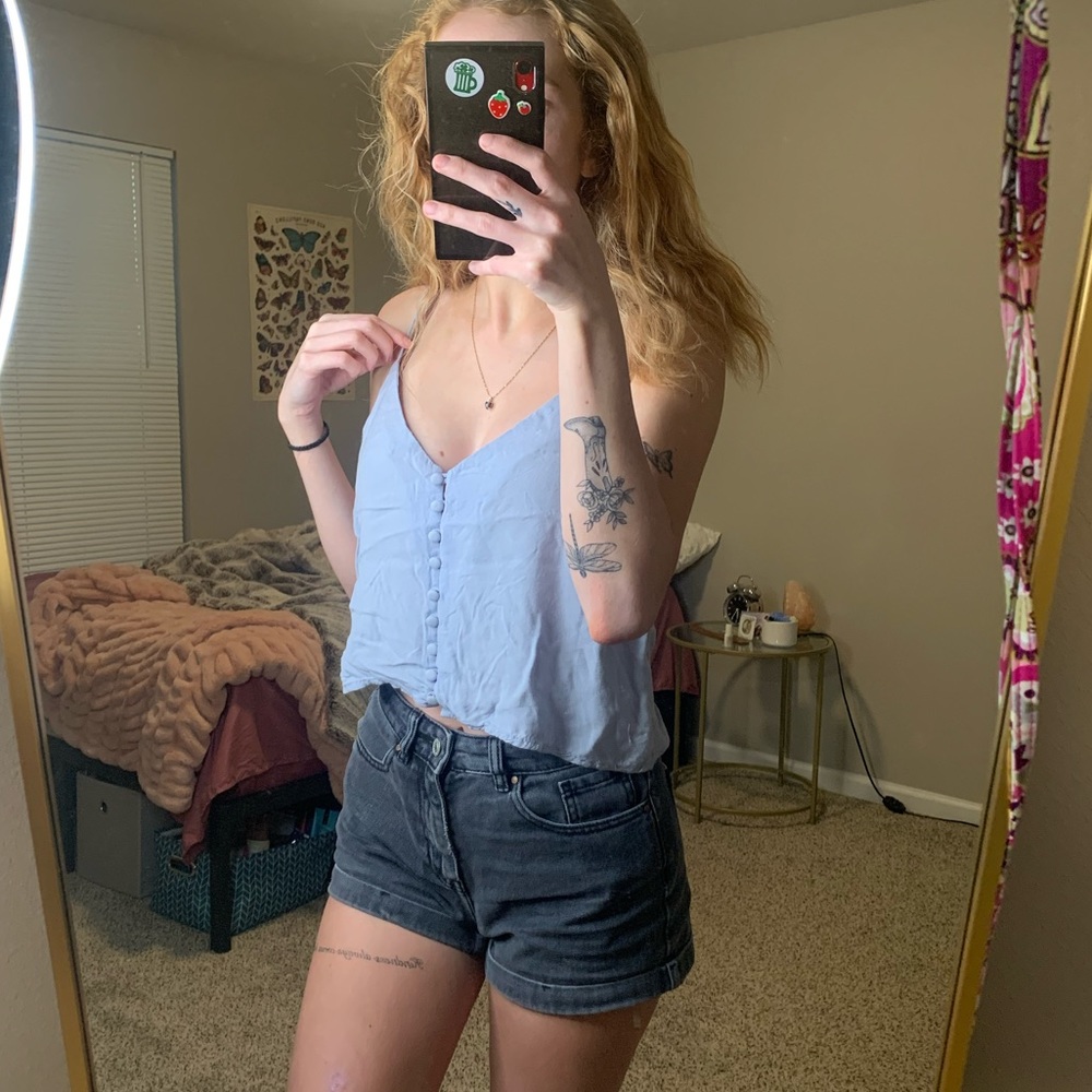 button tank - Picture 2 of 7